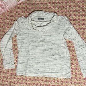 Loveappella Long Sleeve Tee | Size L | Lightweight Sweater